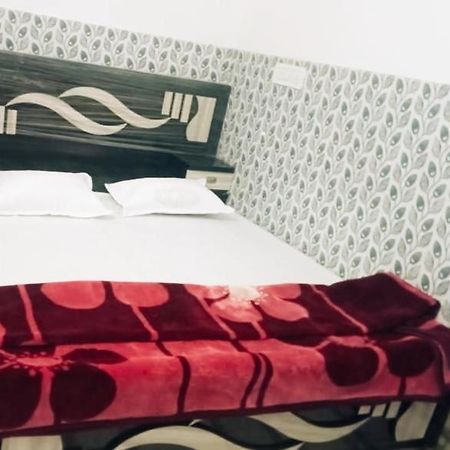 Nirmala Sadan Home Stay Ayodhya Dham Esterno foto